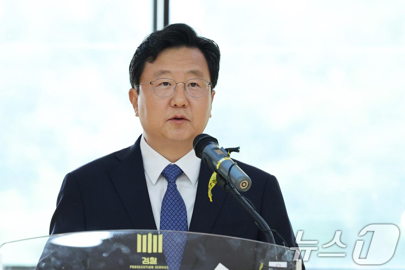 정진우 신임 서울중앙지검장이 4일 오전 서울 서초구 서울중앙지검에서 열린 자신의 취임식에서 취임사를 하고 있다. 2025.7.4/뉴스1 ⓒ News1 신웅수 기자