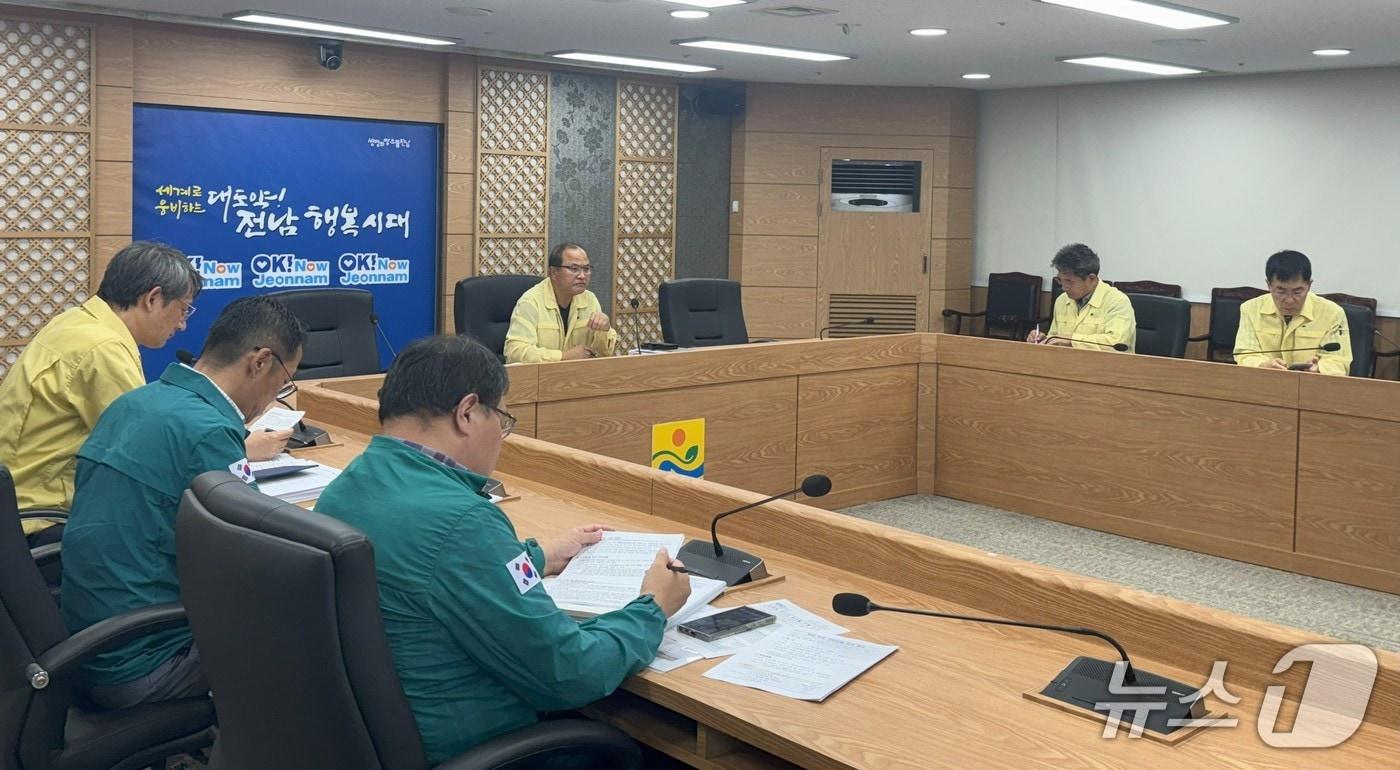 농업 분약 폭염 대응 관계기관 영상회의.(전남도 제공. 재판매 및 DB금지) 2025.7.4/뉴스1