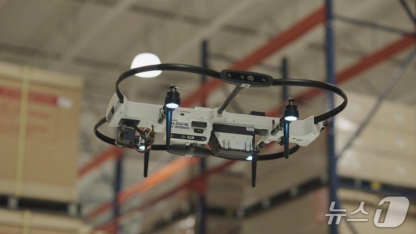 HMGMA 내 통합물류센터&#40;CC&#41;의 재고관리에 투입 된 자율비행드론 &#40;현대글로비스 제공&#41;