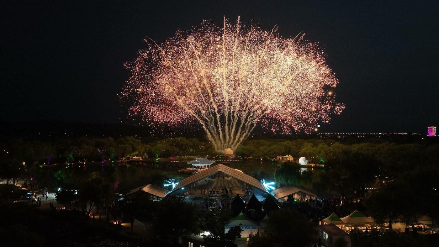  ‘23회 서동연꽃축제’ 개막식 모습.(부여군 제공. 재판매 및 DB금지)2025.7.7/뉴스1