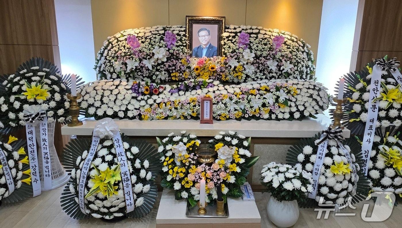 7일 천안 하늘공원장례식장에 마련된 곽원태 천안시 서북구청장 빈소. /뉴스1