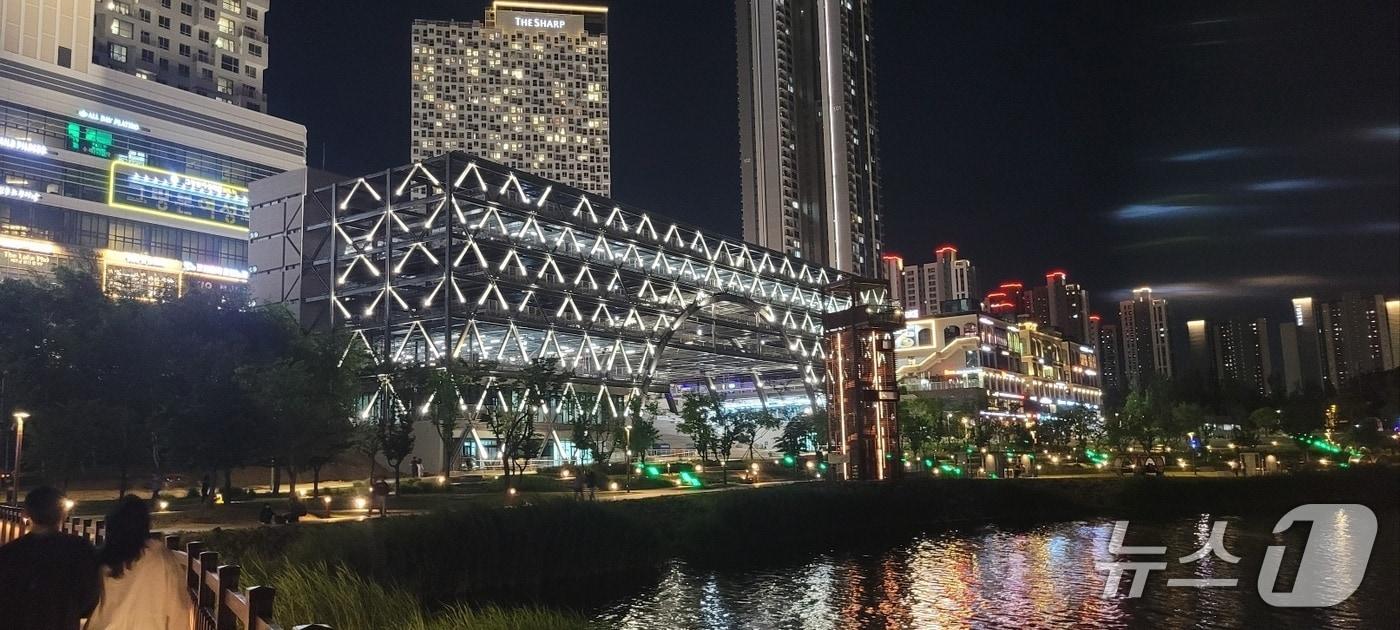 동탄 호수공원 주차타워 