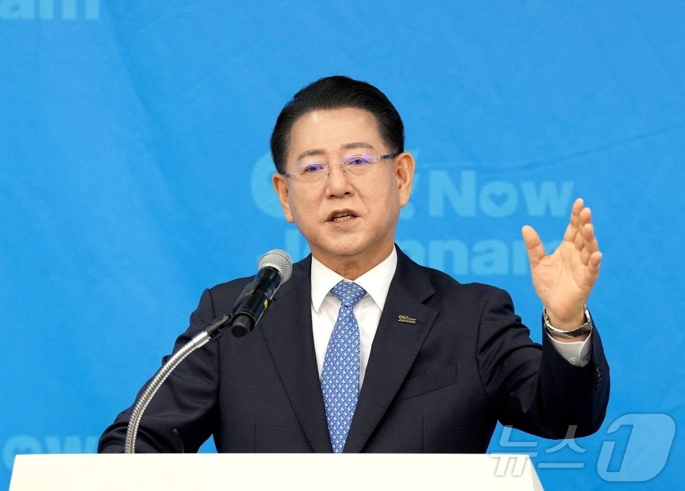 본문 이미지 - 김영록 전남도지사가 8일 전남 순천 에코그라드호텔에서 열린 '민선 8기 3주년 동부권 언론사 기자회견'에서 발언을 하고 있다.(전남도 제공. 재판매 및 DB 금지) 2025.7.8/뉴스1 ⓒ News1 김동수 기자