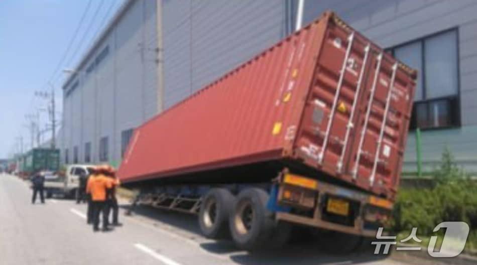 본문 이미지 - 사고 현장. (경기도소방재난본부 제공. 재판매 및 DB 금지) 2025.7.9/뉴스1