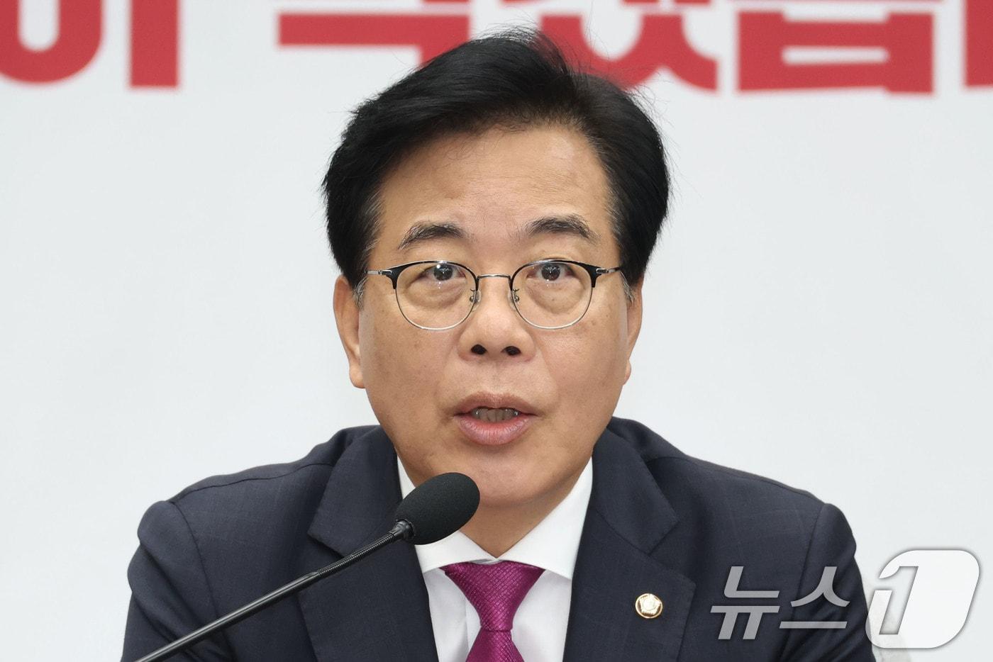 송언석 국민의힘 비상대책위원장 겸 원내대표가 1일 오전 서울 여의도 국회에서 열린 원내대책회의에서 발언하고 있다. 2025.8.1/뉴스1 ⓒ News1 이광호 기자