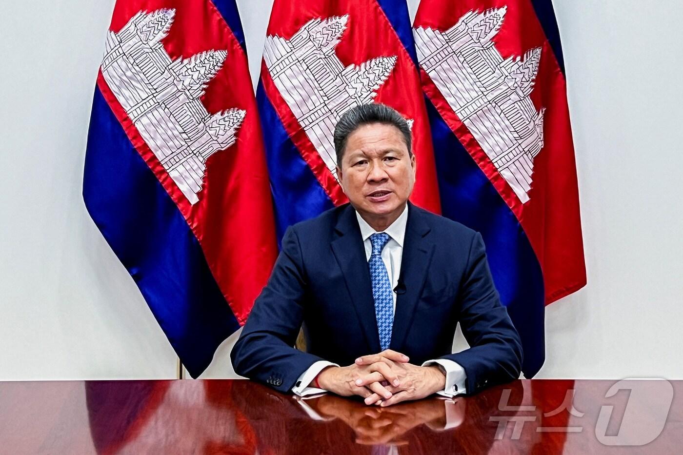 쑨 찬톨 캄보디아 부총리가 2024년 5월 6일&#40;현지시간&#41; 프놈펜에서 로이터 통신과 인터뷰를 하고 있다. 2024.5.6 ⓒ 로이터=뉴스1 ⓒ News1 김경민 기자 &lt;자료사진&gt;