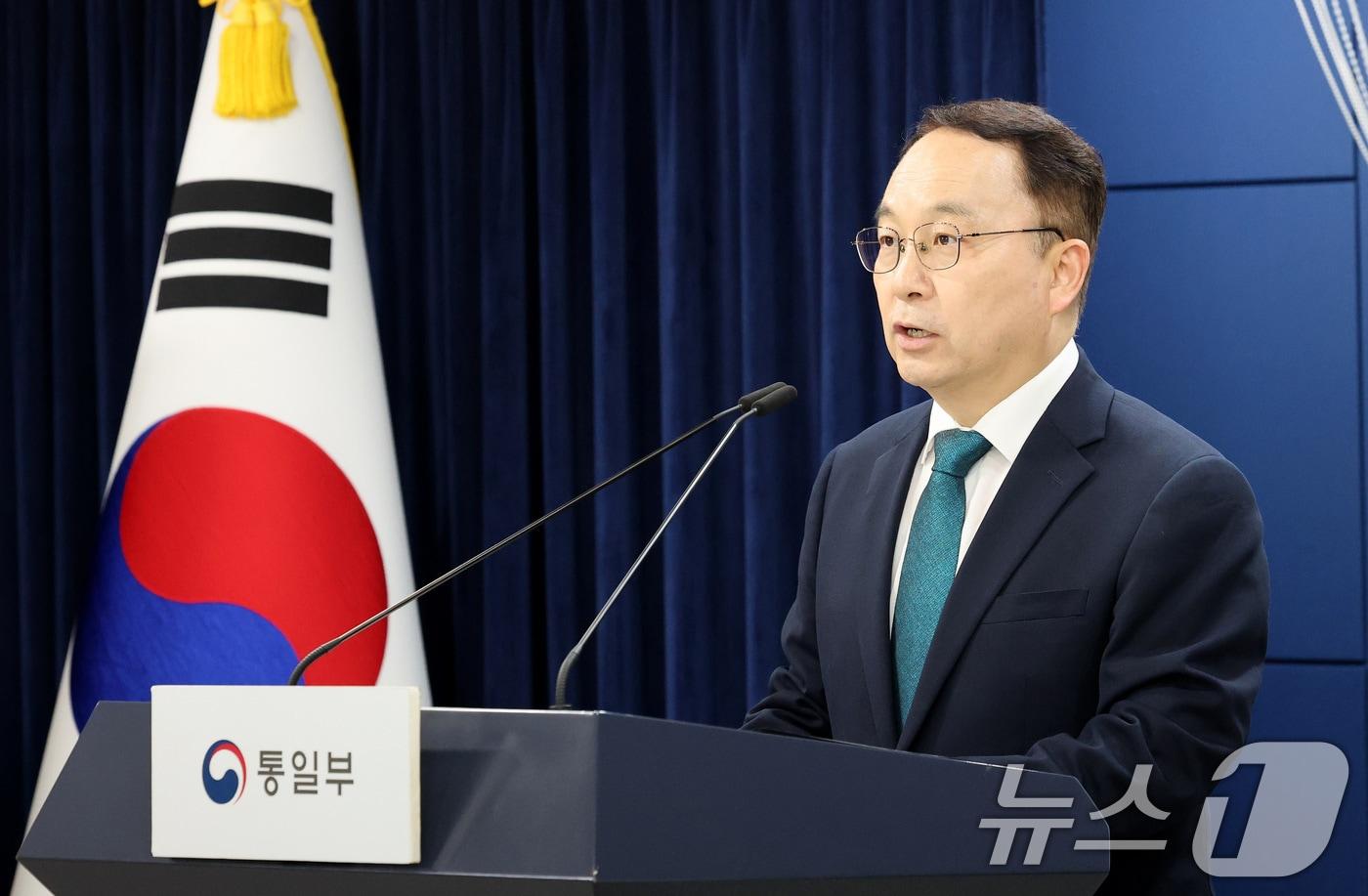 구병삼 통일부 대변인이 11일 서울 종로구 정부서울청사 브리핑실에서 정례브리핑을 하고 있다. 2025.8.11/뉴스1 ⓒ News1 임세영 기자