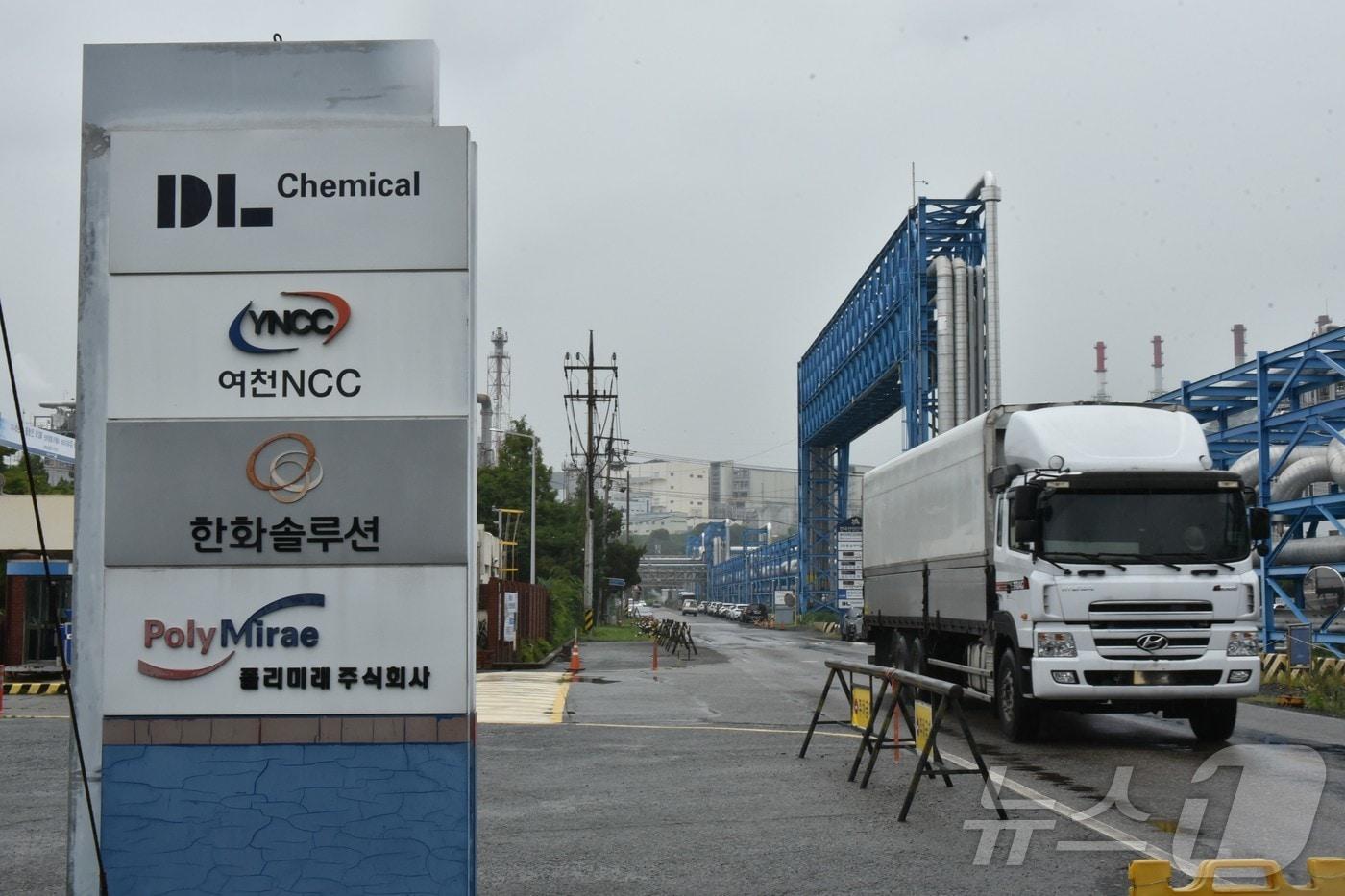 11일 오후 전남 여수국가산업단지 여천NCC 3공장 앞.2025.8.11/뉴스1 ⓒ News1 김동수 기자