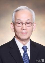 본문 이미지 - 이은 서울대 화학부 명예교수. (대한민국학술원 제공)