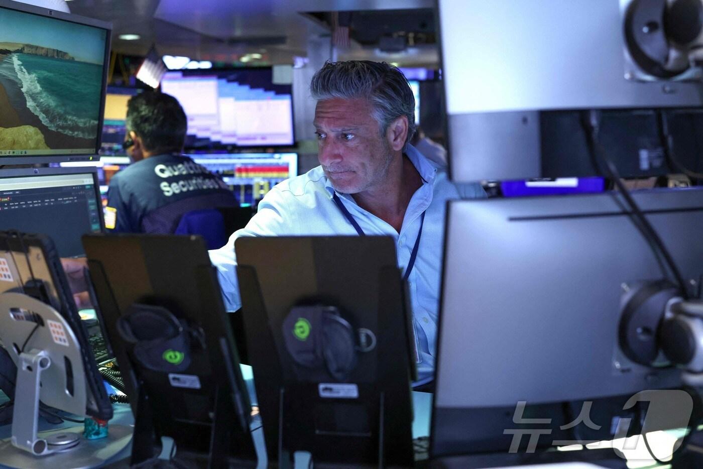 뉴욕증권거래소 트레이더 ⓒ AFP=뉴스1