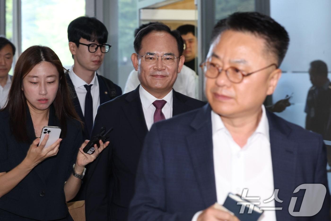 임종득 국민의힘 의원이 12일 오전 서울 서초구 순직해병 특검팀&#40;이명현 특별검사&#41; 사무실에 피의자 신분으로 출석하고 있다. 특검팀은 채상병 순직사건 발생 당시 국가안보실 제2차장을 역임한 임 의원을 상대로 사건 당시 국방부와 해병대, 대통령실 관계자 등과 어떤 연락을 주고받았는지 등을 조사할 계획이다. 2025.8.12/뉴스1 ⓒ News1 오대일 기자