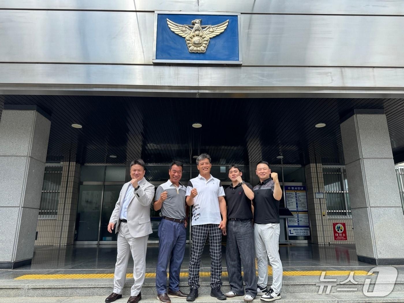 본문 이미지 - &#39;빛고을 으뜸형사&#39; 1위를 차지한 광주 북부경찰서 형사1팀의 모습.&#40;광주 북부경찰 제공. 재판매 및 DB금지&#41;