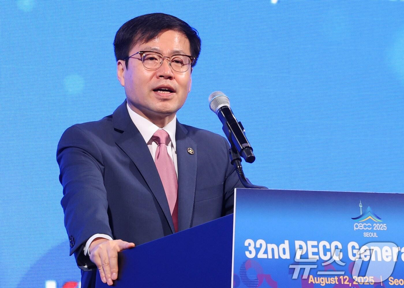 여한구 산업통상자원부 통상교섭본부장이 12일 서울 여의도 FKI타워에서 한국경인협회와 대외경제정책연구원&#40;KIEP&#41; 공동 주최로 열린 &#39;제32차 태평양경제협력위원회&#39;&#40;PECC&#41; 총회에서 기조연설을 하고 있다. 2025.8.12/뉴스1 ⓒ News1 박지혜 기자