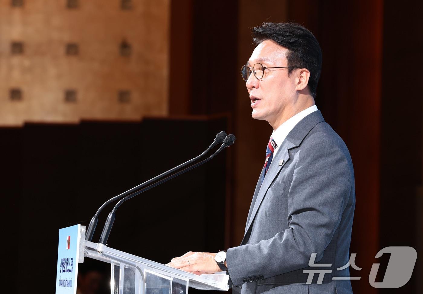 김민석 국무총리가 12일 오전 서울 중구 롯데호텔서울에서 열린 한-베트남 비즈니스 포럼에서 기조연설을 하고 있다. 2025.8.12/뉴스1 ⓒ News1 청사사진기자단