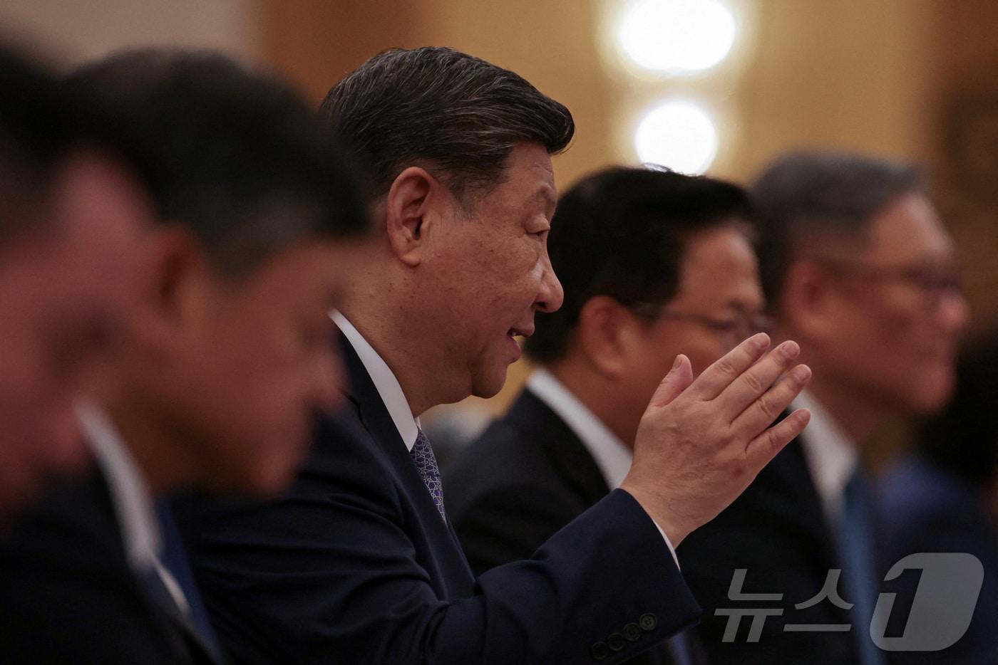 7월 24일&#40;현지시간&#41; 시진핑 중국 국가주석이 베이징 인민대회당에서 열린 제25차 유럽연합&#40;EU&#41;-중국 정상회의에서 개막 연설을 하고 있다. 2025.07.24. ⓒ 로이터=뉴스1 ⓒ News1 윤다정 기자