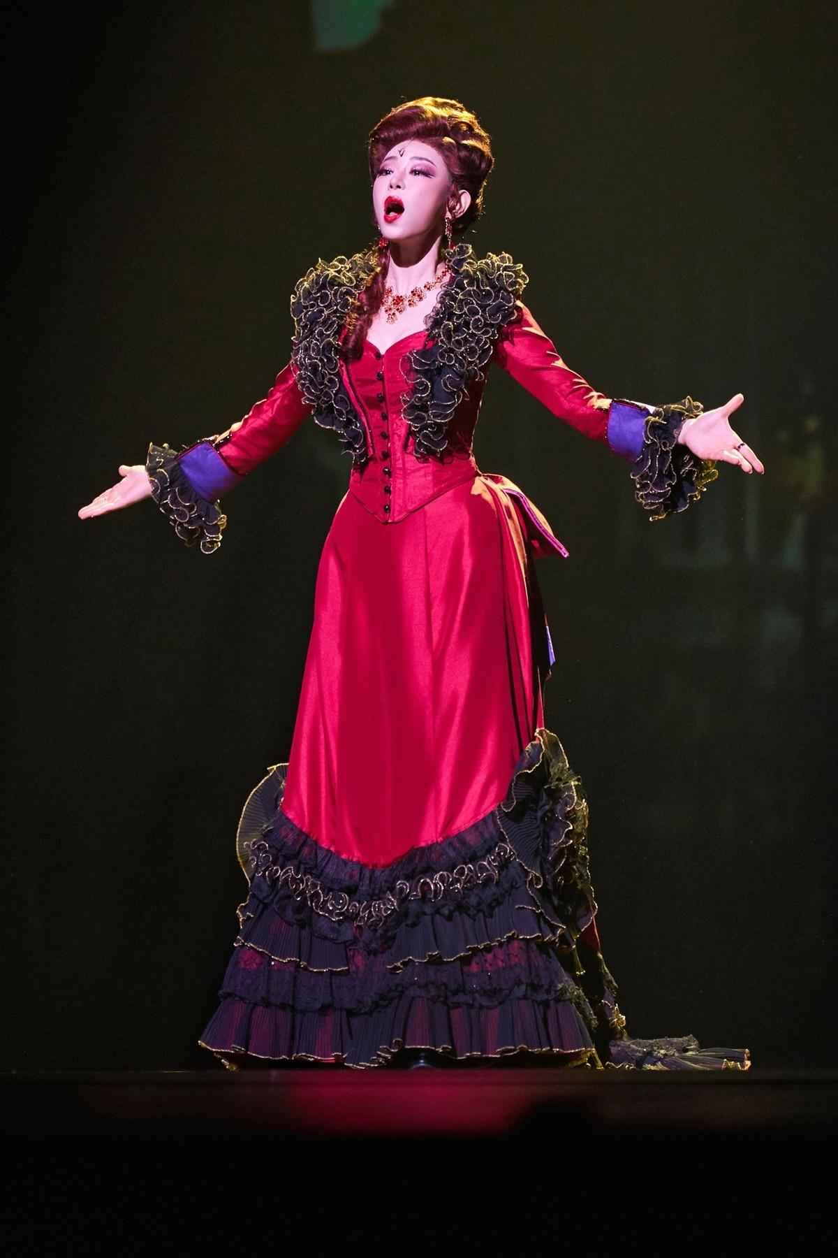 본문 이미지 - 리사