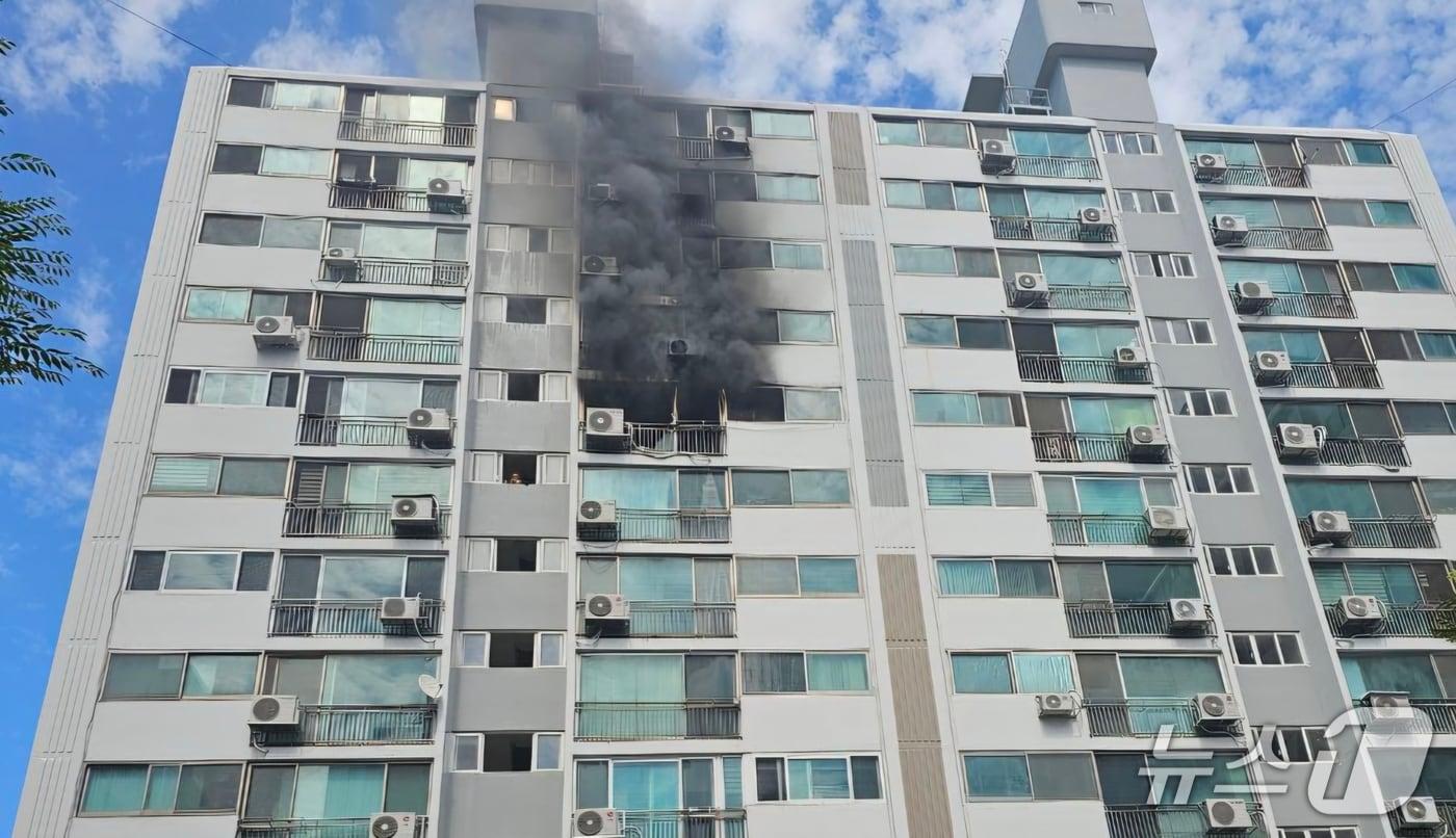 화재 현장. &#40;경기도소방재난본부 제공. 재판매 및 DB 금지&#41; 2025.8.12/뉴스1