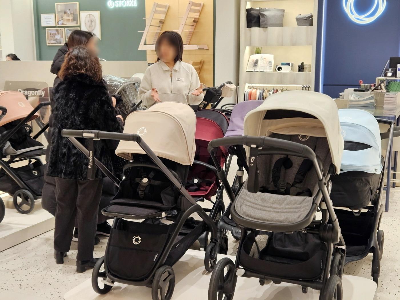 본문 이미지 - 신세계백화점은 출산율 회복세에 발맞춰 14~20일 전국 13개 점포에서 &#39;베이비 페어&#39;를 연다.&#40;신세계백화점제공&#41;