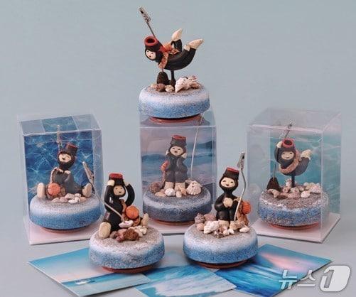 본문 이미지 -  제주관광기념품 공모전 대상작 '해녀 오르골'(제주도 제공)/뉴스1