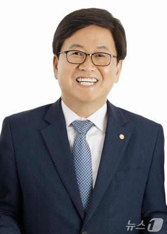 본문 이미지 - 이재명 대통령이 교육부 장관 후보자에 최교진 세종교육감을 지명했다. &#40;대통령실 제공. 재판매 및 DB 금지&#41;  /뉴스1 ⓒ News1 이재명 기자