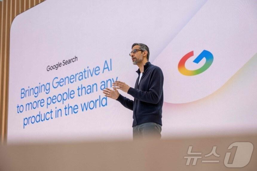 본문 이미지 - 순다르 피차이 구글 CEO가 발표하고 있다. ⓒ AFP=뉴스1