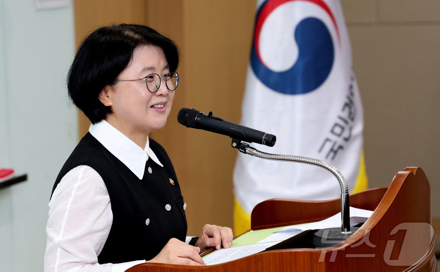 조소영 국민권익위원회 부위원장&#40;중앙중앙행정심판위원장&#41;이 14일 세종시 정부세종청사에서 열린 제10회 모의행정심판 경연대회에 참석하여 인사말을 하고 있다. 2025.8.14/뉴스1 ⓒ News1 김기남 기자