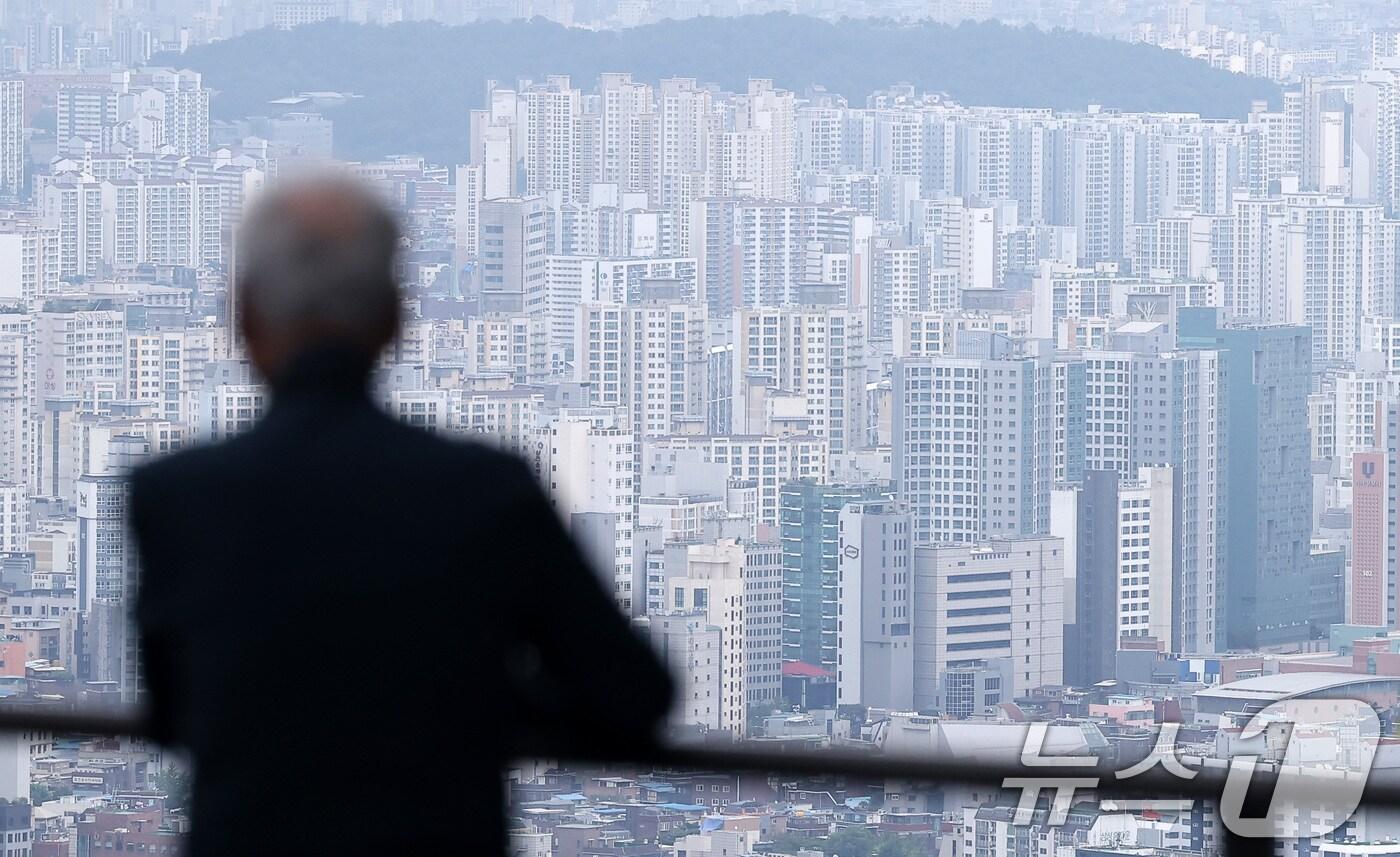 서울 남산에서 바라본 아파트 단지. /뉴스1 ⓒ News1 김성진 기자