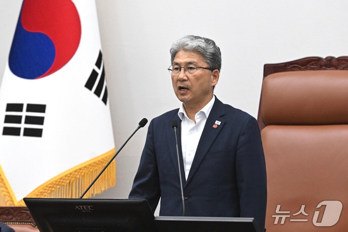 이상봉 제주도의회 의장이 14일 오후 제441회 제주도의회 임시회 폐회식에서 폐회사를 하고 있다.&#40;제주도의회 제공, 재판매 및 DB 금지&#41;