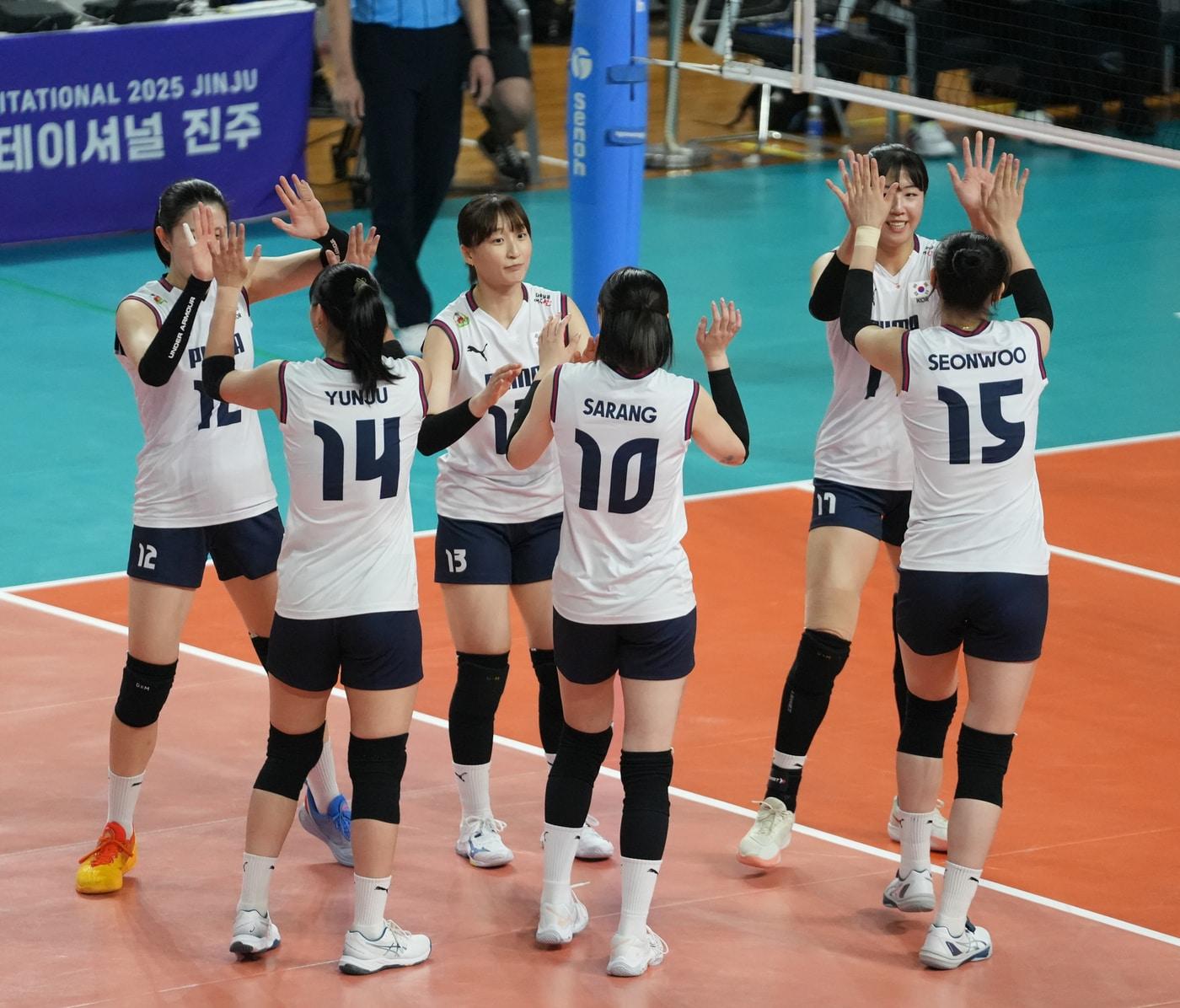 본문 이미지 - 한국여자배구대표팀&#40;대한배구협회 제공&#41;