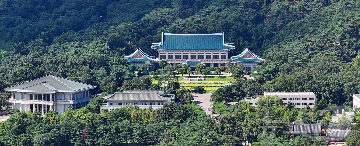 서울 종로구 광화문 광장에서 바라본 청와대. 2025.8.15/뉴스1 ⓒ News1 김진환 기자