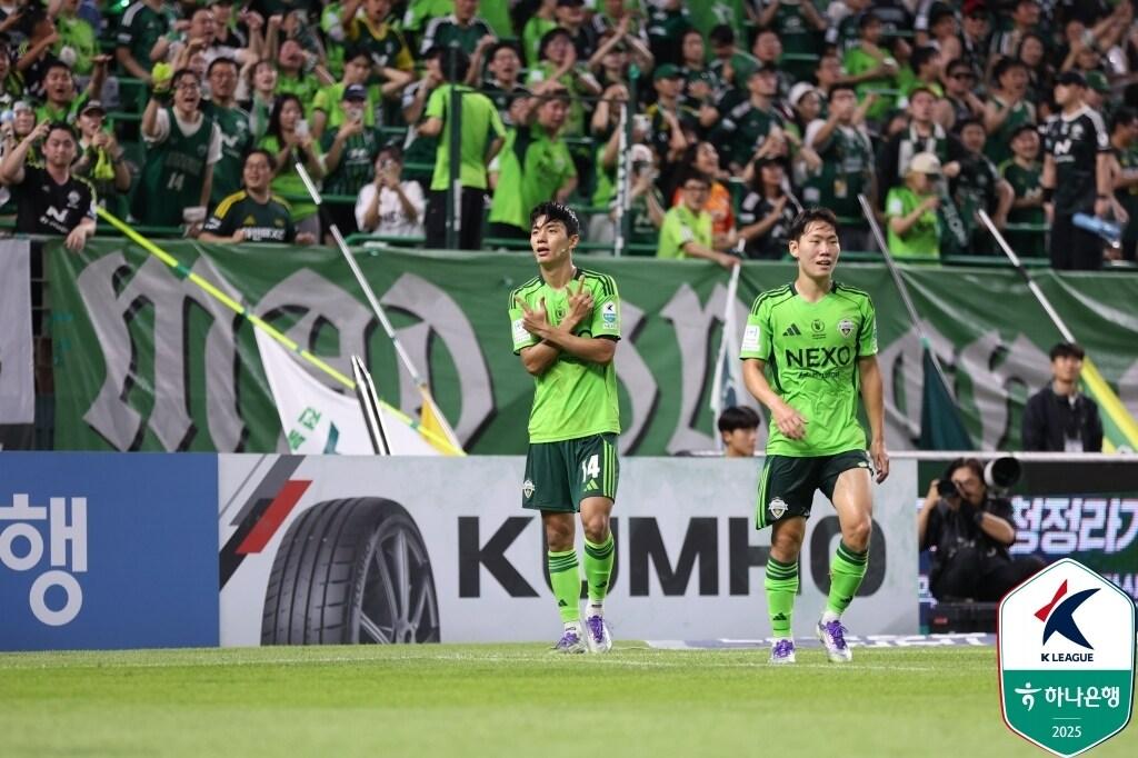 본문 이미지 - 전북 현대 공격수 전진우. (한국프로축구연맹 제공)