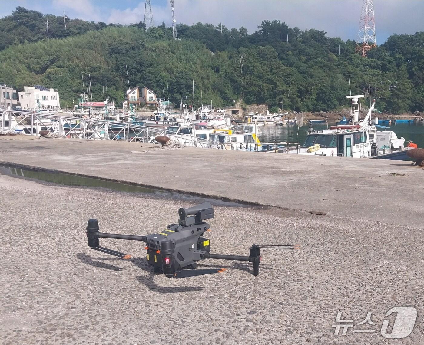 본문 이미지 - 예찰 드론.(통영시 제공. 재판매 및 DB금지)