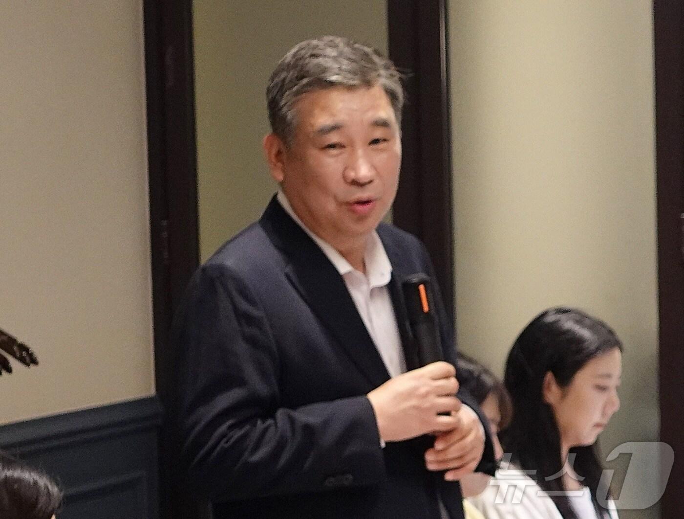 본문 이미지 - 최승재 중소기업 옴부즈만이 18일 서울 여의도에서 취임 1주년 기자간담회에서 발언하는 모습. &#40;중기 옴부즈만 제공&#41;