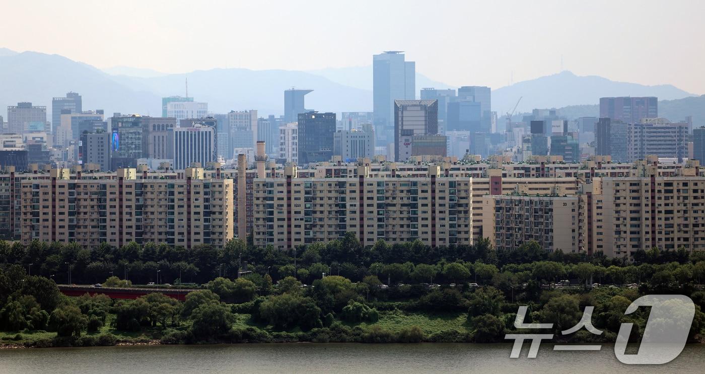 서울 시내 아파트 단지의 모습. 2025.8.18/뉴스1 ⓒ News1 황기선 기자