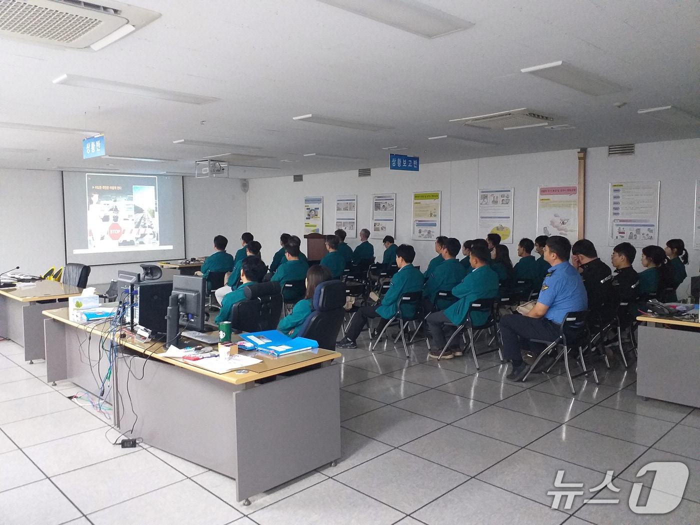 본문 이미지 - 강원 동해시 20일 민방위 훈련 실시.&#40;동해시 제공, 재판매 및 DB 금지&#41; 2025.8.19/뉴스1