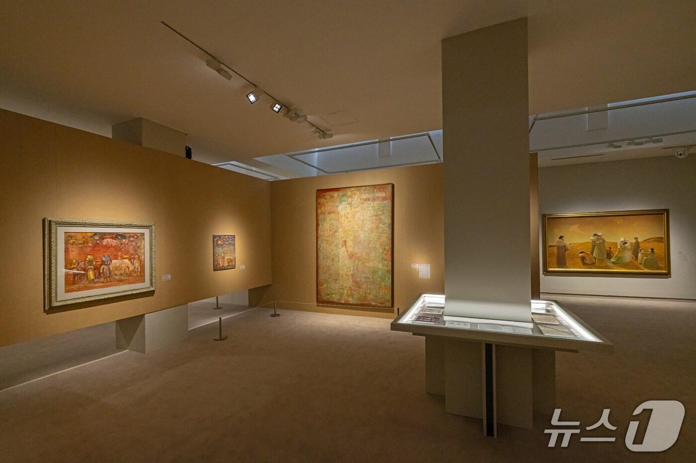 국립현대미술관 주최 광복 80주년 특별전 &#39;향수&#40;鄕愁&#41;, 고향을 그리다&#39; 전시 전경 &#40;노루페인트 제공. 재판매 및 DB금지&#41;