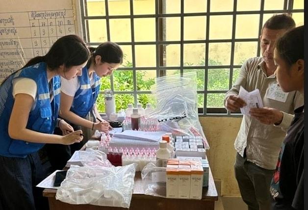 본문 이미지 - 충북보건과학대학교 간호대학 해외의료봉사 모습.(충북보건과학대학교. 재판매 및 DB금지)/뉴스1