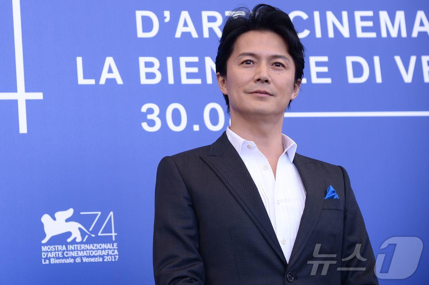 일본 배우 후쿠야마 마사하루가 2017년 9월 5일 베네치아에서 열린 제74회 베네치아 영화제 경쟁 부문에서 상영된 영화 &#39;제3의 살인&#39; 포토콜에 참석하고 있다. 2017.9.5 ⓒ AFP=뉴스1 ⓒ News1 김경민 기자