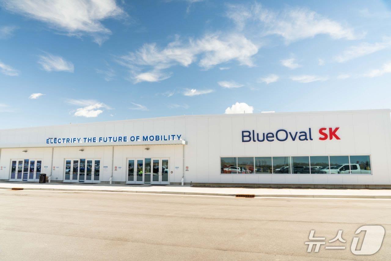 본문 이미지 -  SK온과 포드자동차의 배터리 생산 합작법인 블루오벌SK의 캔터키 1공장 전경. &#40;블루오벌SK 제공&#41;