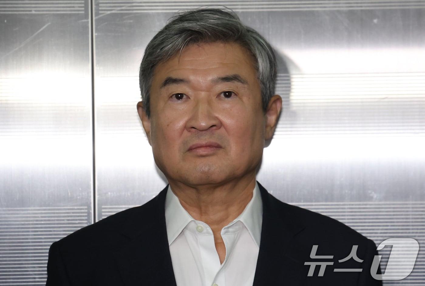 조태용 전 국정원장이 지난달 8월 20일 오전 서울 서초구 순직해병 특검팀&#40;이명현 특별검사&#41; 사무실에서 조사를 받기 위해 출석하고 있다./뉴스1 ⓒ News1 김명섭 기자