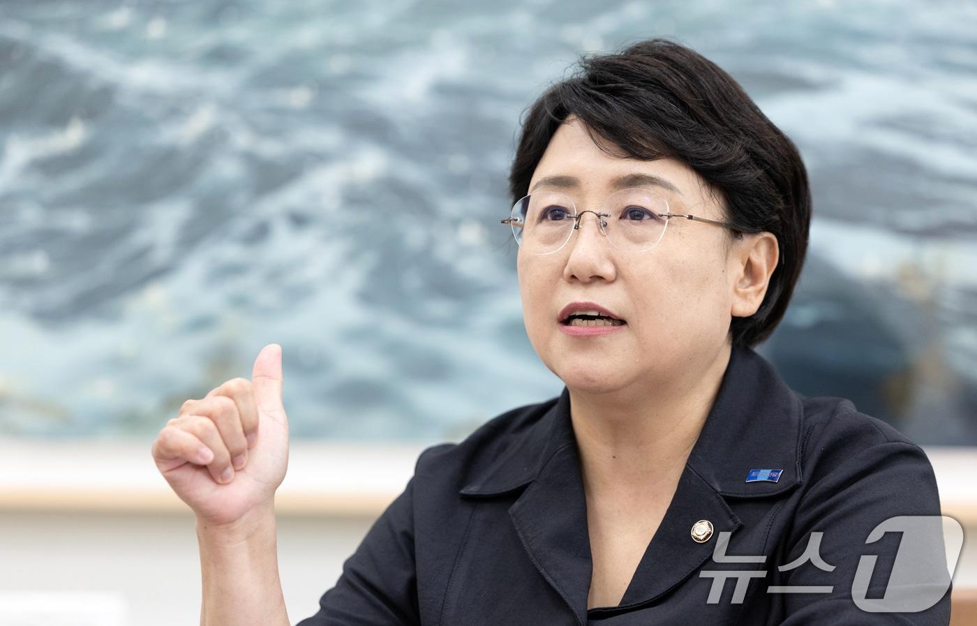 김선민 조국혁신당 당대표 권한대행이 20일 서울 여의도 국회에서 뉴스1과 인터뷰하고 있다. ⓒ News1 이승배 기자