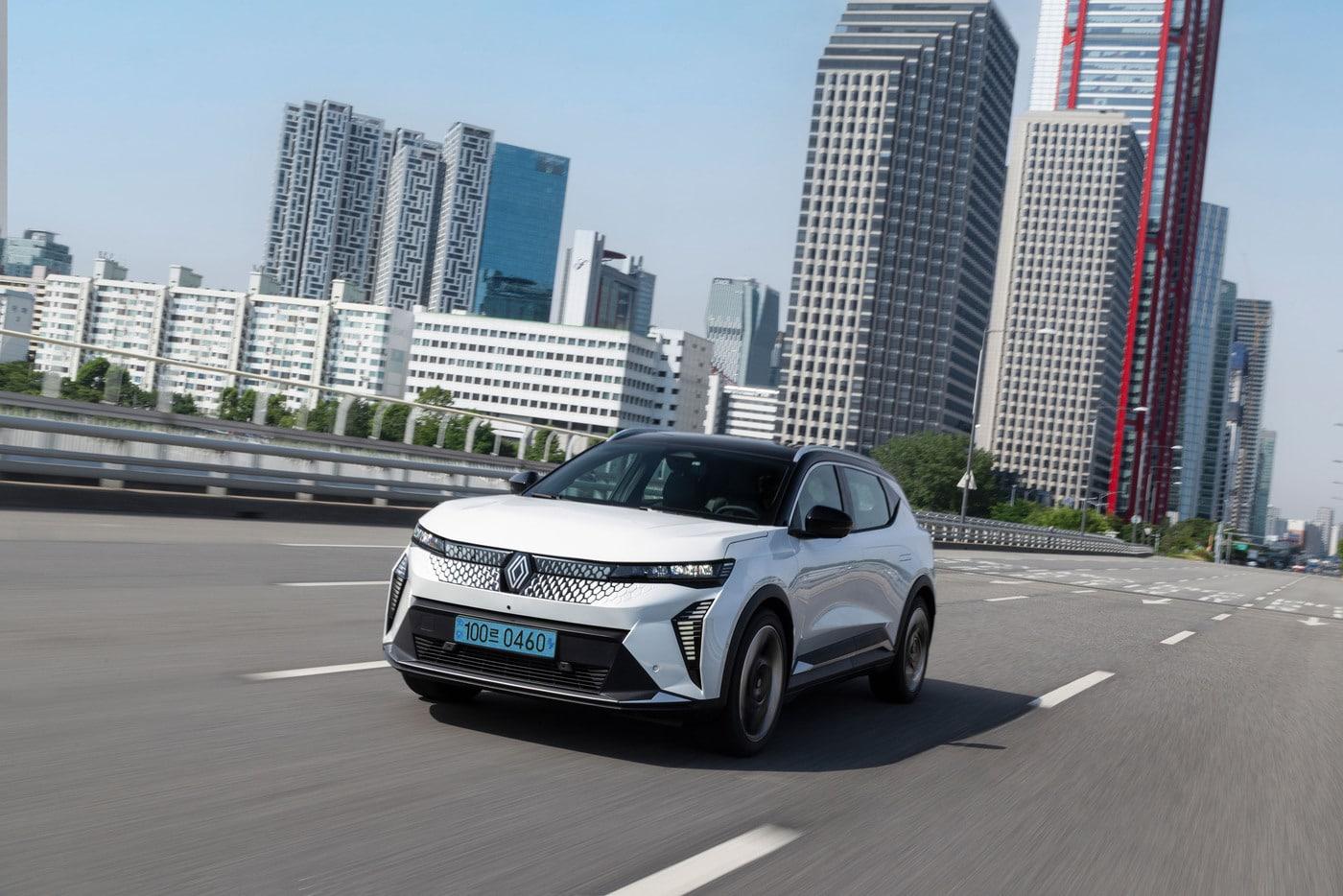 르노코리아 준중형 순수 전기 스포츠유틸리티차(SUV) '세닉 E-테크(Tech) 100% 일렉트릭'의 모습<자료사진>(르노코리아 제공). 2025.08.21.