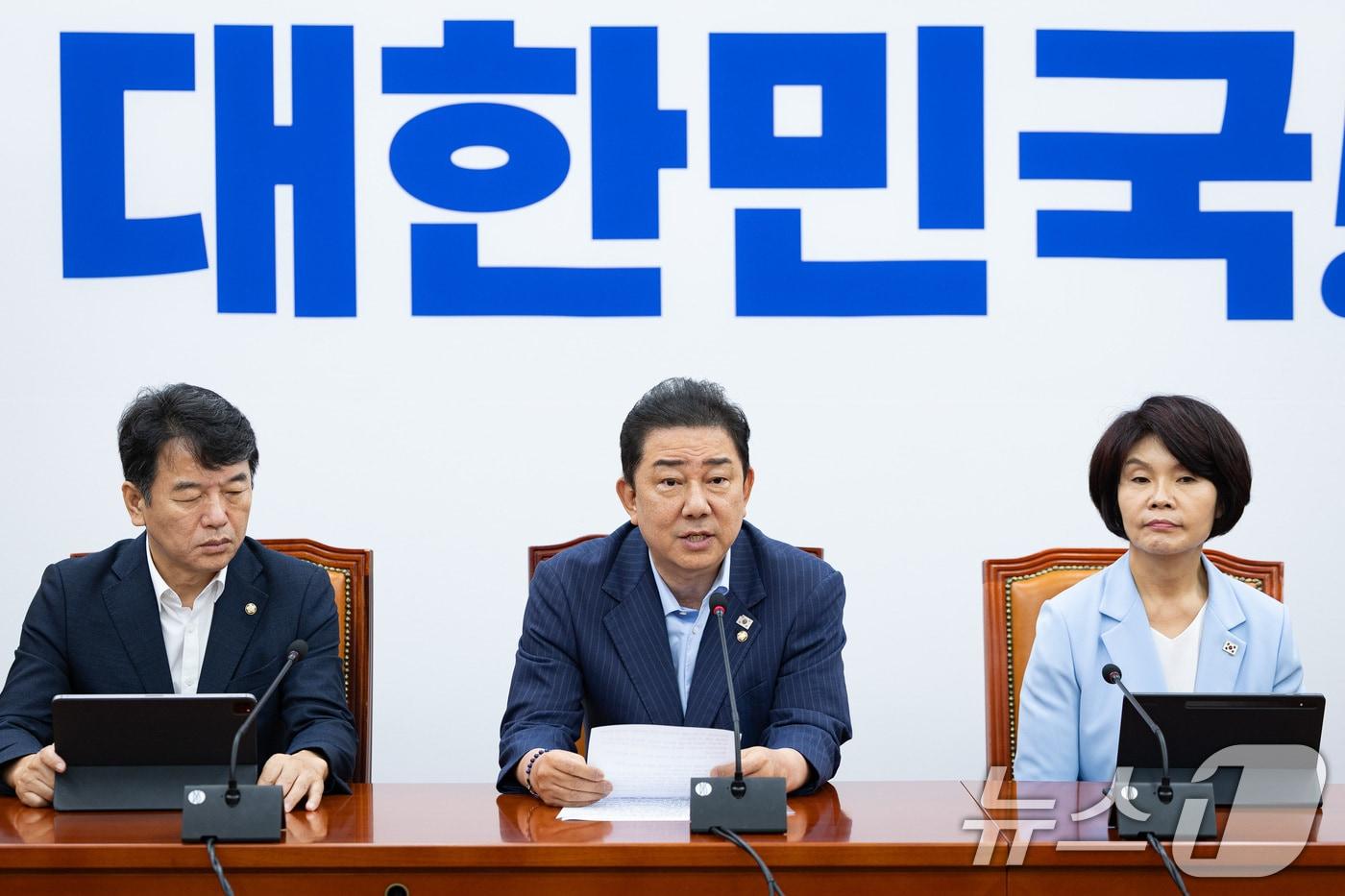 김병기 더불어민주당 원내대표가 21일 서울 여의도 국회에서 열린 정책조정회의에서 모두 발언을 하고 있다. 2025.8.21/뉴스1 ⓒ News1 유승관 기자