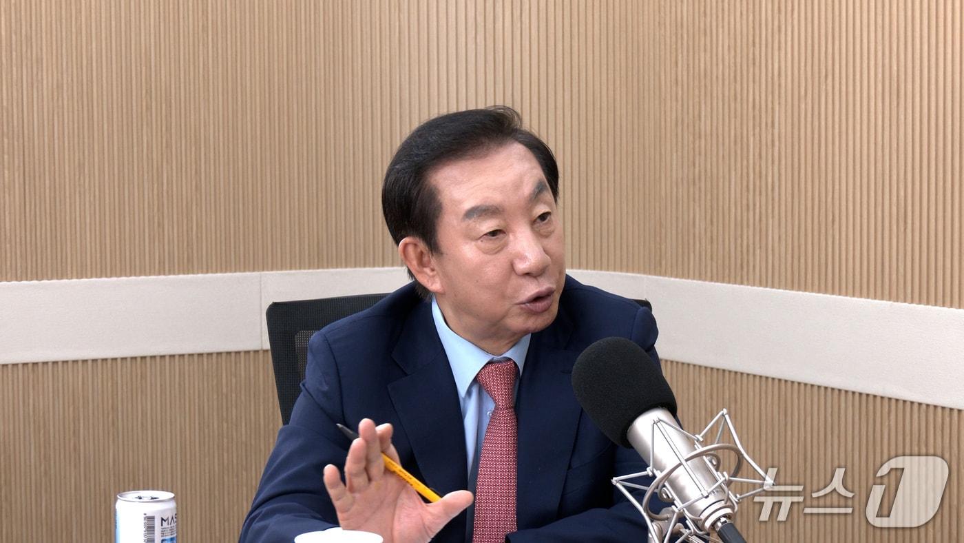 김성태 전 국민의힘 의원이 21일 뉴스1TV &#39;팩트앤뷰&#39;에 출연해 질문에 답하고 있다.
