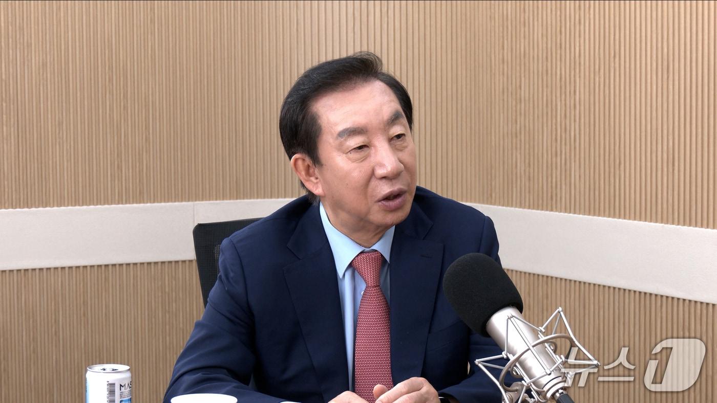 김성태 전 국민의힘 의원이 21일 뉴스1TV &#39;팩트앤뷰&#39;에 출연해 질문에 답하고 있다.