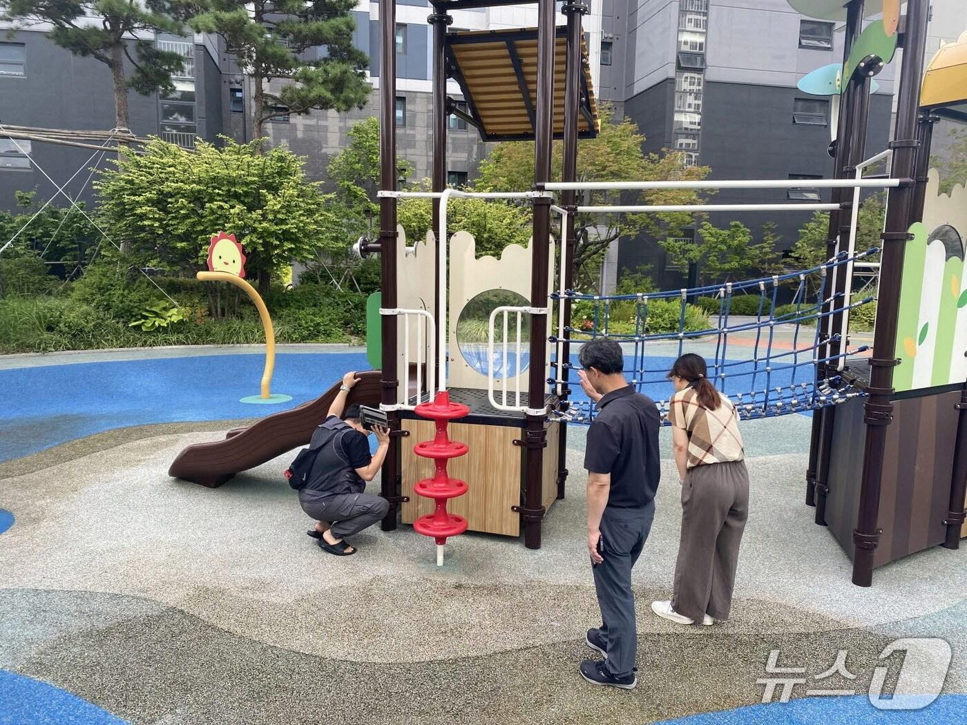 본문 이미지 - 물놀이형 놀이시설.&#40;과천시 제공&#41;