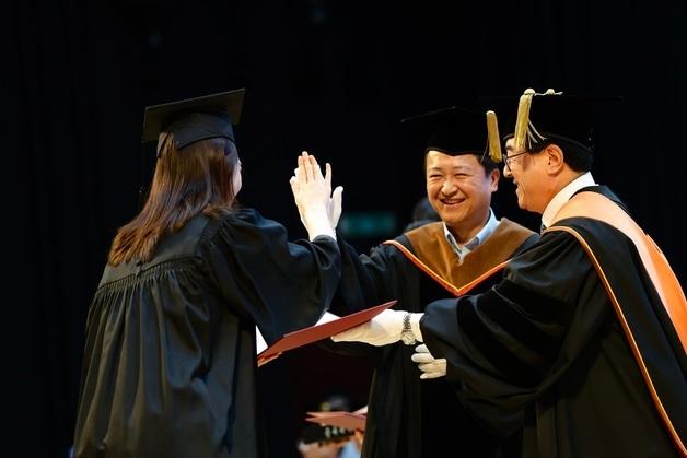 본문 이미지 - 충북대학교 2024학년도 후기 학위수여식.(충북대 제공. 재판매 및 DB금지)/뉴스1