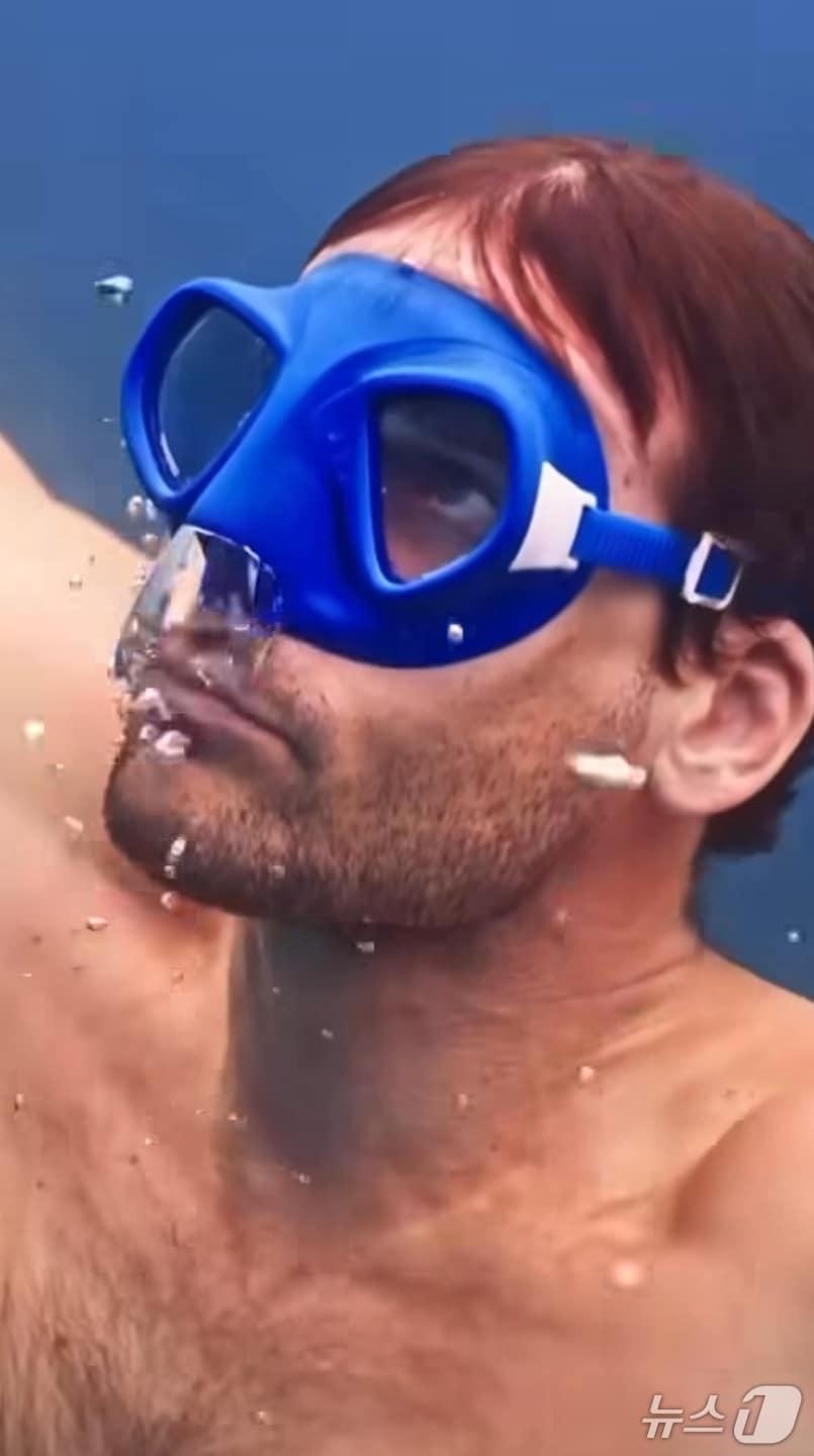 본문 이미지 - 크로아티아 프로다이버 비토미르 마리치치가 29분 3초 동안 잠수해 세계 신기록을 경신했다. (출처=비토미르 마리치치 인스타그램) 2025.8.21./뉴스1