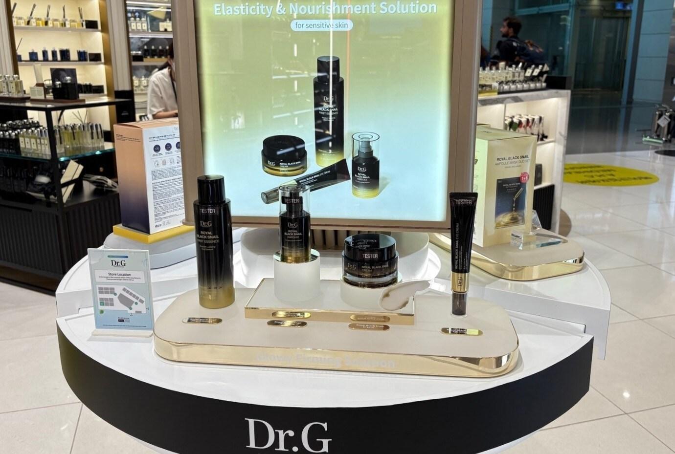 본문 이미지 - 닥터지는 글로벌 고객과의 접점을 강화하기 위해 신라면세점 인천공항점 제2여객터미널&#40;T2&#41;에서 팝업스토어를 운영한다.&#40;닥터지제공&#41;