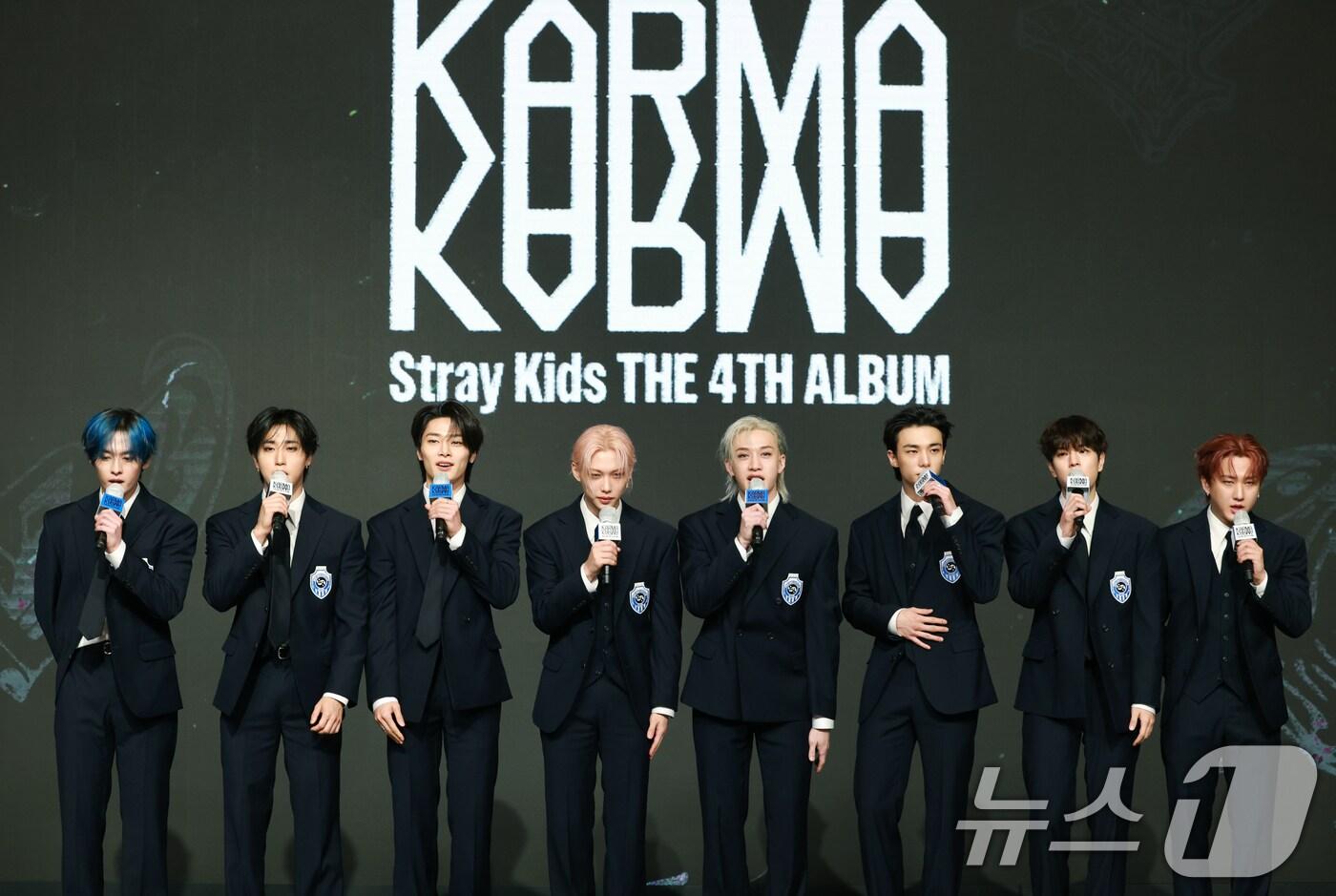 본문 이미지 - 스트레이 키즈(Stray Kids) 리노(왼쪽부터)와 한, 아이엔, 필릭스, 방찬, 현진, 승민, 창빈 2025.8.22/뉴스1 ⓒ News1 권현진 기자